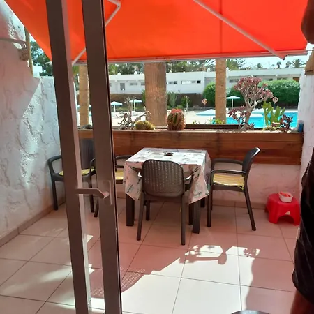 Poolview Ground Floor Apartment Arona (Tenerife)