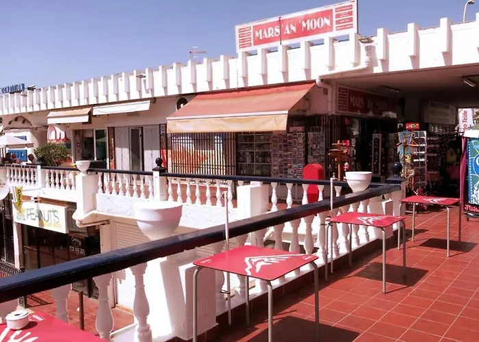 Poolview Ground Floor Appartamento